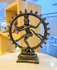 Shiva na Roda de Fogo - dourado