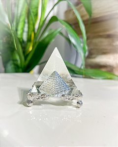 Pirâmide de Cristal Transparente Prata