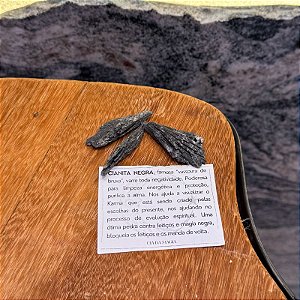 Cianita Negra - Pedra bruta