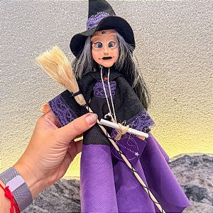 Ser Mágico – Bruxa roupa roxa