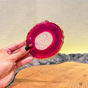 Chapa de Ágata Natural - na cor Rosa com Borda banhada
