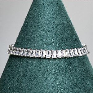 Pulseira riviera cravejada em 4 pontos com zircônias retangulares na cor cristal 20cm de comprimento com banho de ródio branco