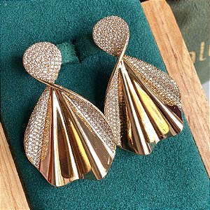 Brinco Glamour Cravejado com Zircônias Cristal com Banho de Ouro 18k