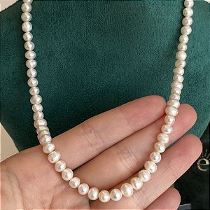 Colar de pérolas barrocas naturais redondas diâmetro 5mm e comprimento 37cm (P) ou 41cm (M) com banho de ouro 18k