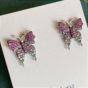 Brinco de borboleta cravejada com zircônias coloridas em prata 925 com banho de ródio branco