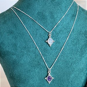 Colar com pingente de pedra natural (ametista ou pedra da lua)  em PRATA 925