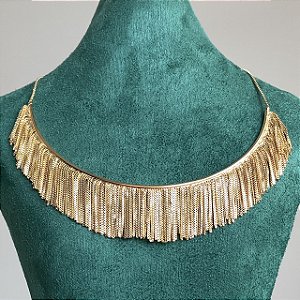 Colar com franjas com banho de ouro 18k