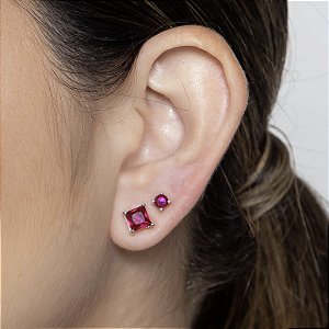 Brinco quadrado zircônia pink magenta com banho de ródio branco