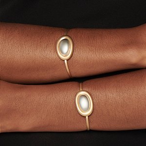 Pulseira bracelete detalhe oval acetinado fosco 18cm com banho de ouro 18k e ródio branco