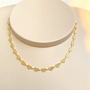 Colar de Corações Texturizados com Banho de Ouro 18k
