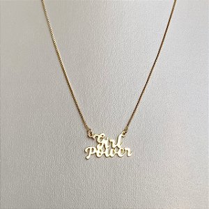 Colar com pingente liso "Girl Power" com banho de ouro 18k