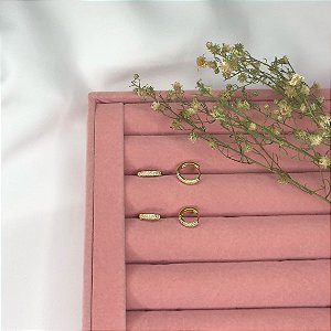Dou Argolas Folheada Cravejada de Zircônia