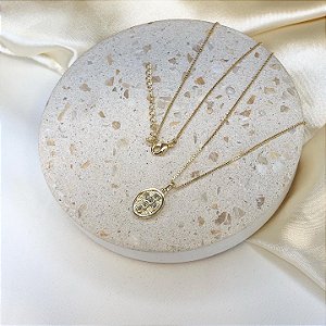Colar Folheado Medalha Cruz Cravejada