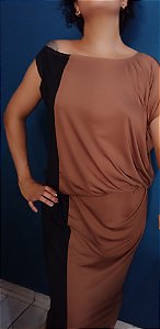 Maxi Vestido Assimétrico Manga Nula Bicolor