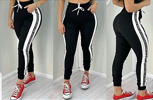 CALÇA JOGGUER COM FAIXA LATERAL