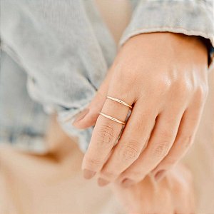 Anel fio duplo minimalista regulável banhado a ouro 18k