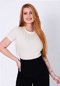 T-SHIRT FEMININA - BÁSICA - COR MARFIM