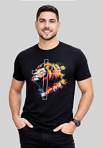 T-SHIRT MASCULINA - LEÃO APOCALIPSE 5:5 - COR PRETO
