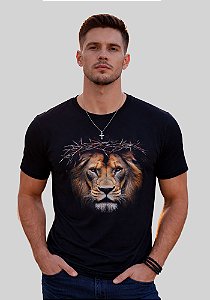 T-SHIRT MASCULINA - LEÃO ELE VIVE COROA - COR PRETO