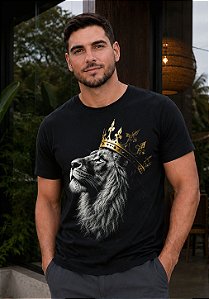 T-SHIRT MASCULINA - LEÃO COROA - COR PRETO