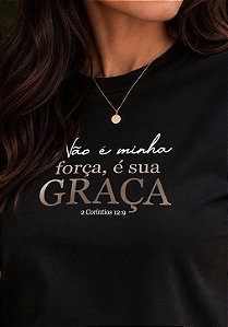 T-SHIRT FEMININA - É SUA GRAÇA - COR PRETO