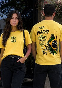 T-SHIRT UNISSEX - NOVA FELIZ A NAÇÃO - COR AMARELO