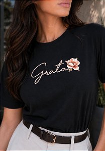 T-SHIRT FEMININA - GRATA FLOR - COR PRETO