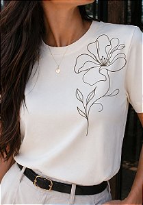 T-SHIRT FEMININA - FLOR ELEGANTE - COR MARFIM