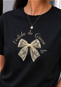T-SHIRT FEMININA - VESTIDA DE GRAÇA - COR PRETO