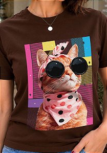 T-SHIRT FEMININA - GATO CHIC - COR MARROM