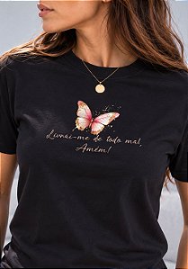 T-SHIRT FEMININA - LIVRAI-ME DE TODO MAL BORBOLETA - COR PRETO