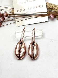 Brinco Concha em Cobre e Búzio Natural