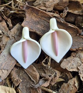 Brinco Flor copo de leite