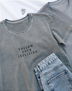 Camiseta Estonada Follow Your Intuition