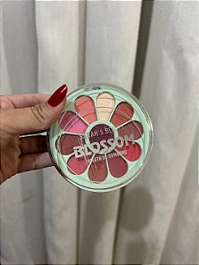 Paleta de Sombras Blossom Saras Beauty