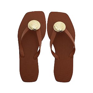 Arezzo Chinelo de Dedo Marrom Square Tiras Largas