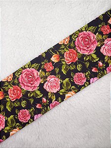 Tecido Digital 50x70 - Flores rosas com fundo preto