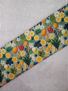 Tecido Digital 50x70 - Fundo verde, frutas laranja, abacaxi, pera e cereja