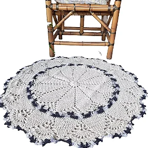 Tapete de Croche Apartamento - Borda Preto e Branco