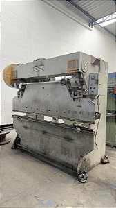 Dobradeira Mecânica PDM 30/40 x 2550mm NEWTON