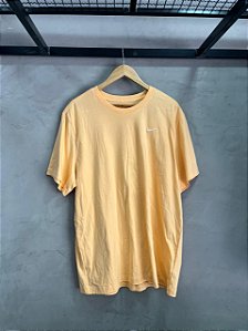 CAMISETA NIKE MINI SWOOSH SALMAO