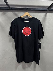 CAMISETA NIKE SPORTWEAR (ORIENTAL)