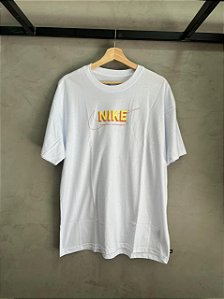 CAMISETA NIKE SB TRADDMARK