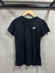 CAMISETA NIKE SPORTWEAR PRETA(FEMININA)