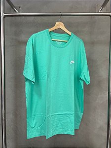 CAMISETA NIKE (ESMERALDA)