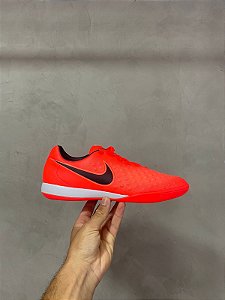 CHUTEIRA NIKE  MAGISTAX II