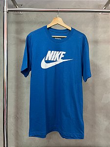 CAMISETA NIKE SPORTWEAR ICON AZUL ROYAL)