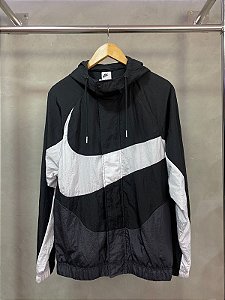 JAQUETA BIG SWOOSH PRETO/BRANCO
