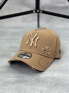 BONÉ NEW YORK MARROM
