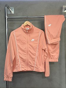 Conjunto Nike Sportswear salmão (feminino)